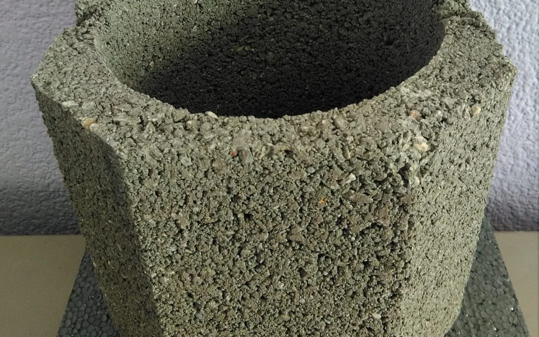 Casetón y macetero de hormigón